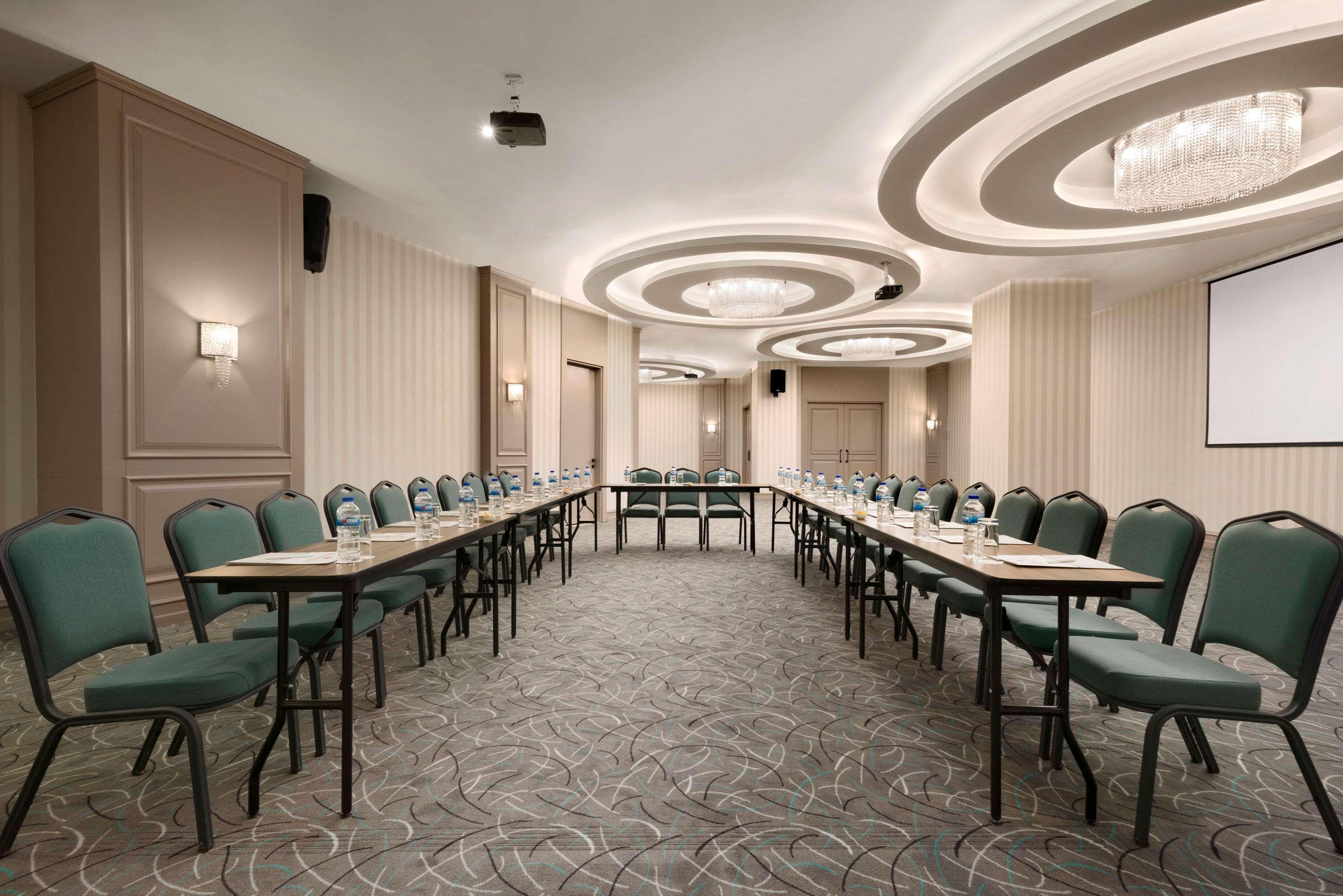 Отель Ramada By Wyndham Nilufer Бурса Экстерьер фото