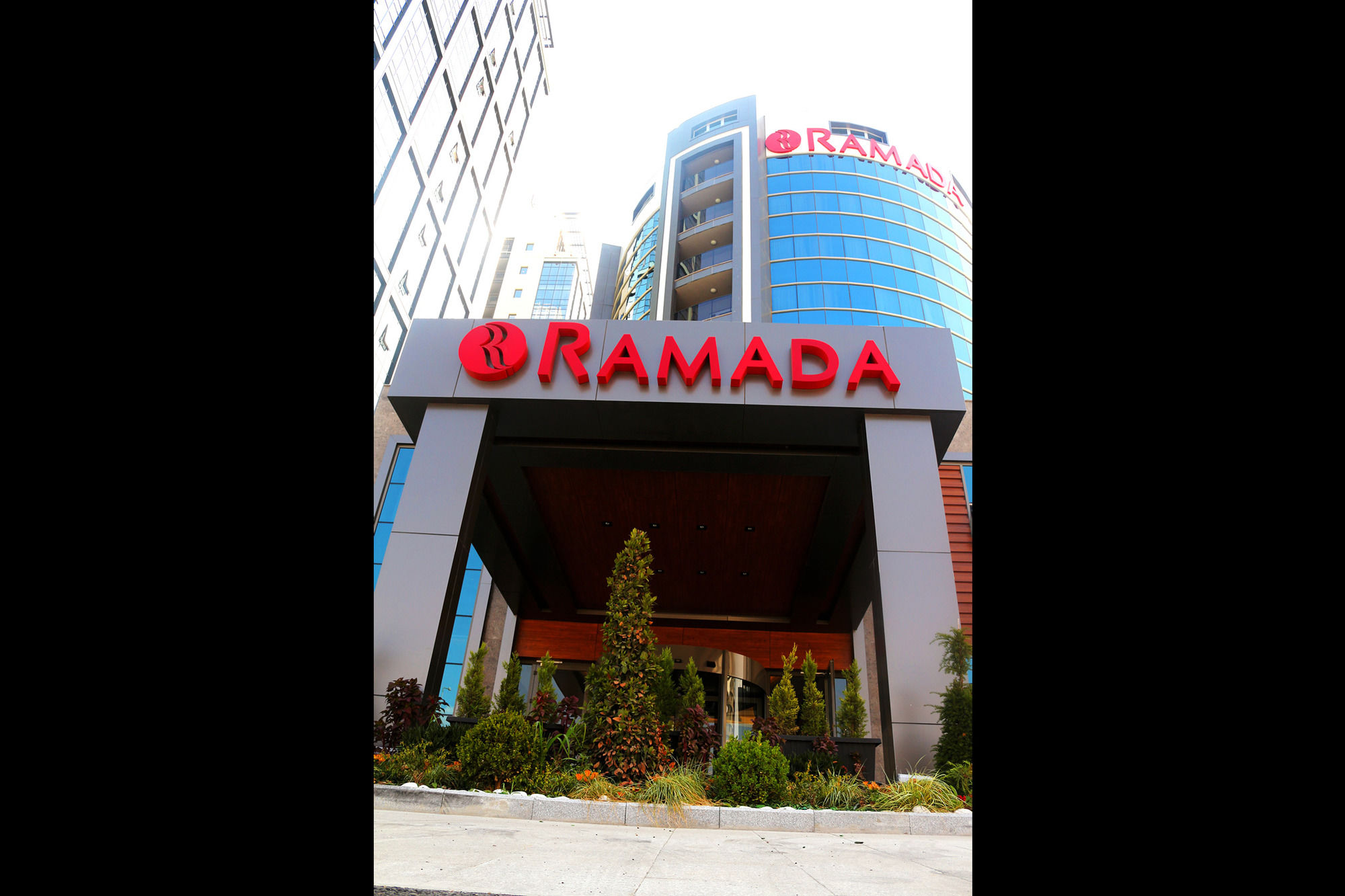 Отель Ramada By Wyndham Nilufer Бурса Экстерьер фото