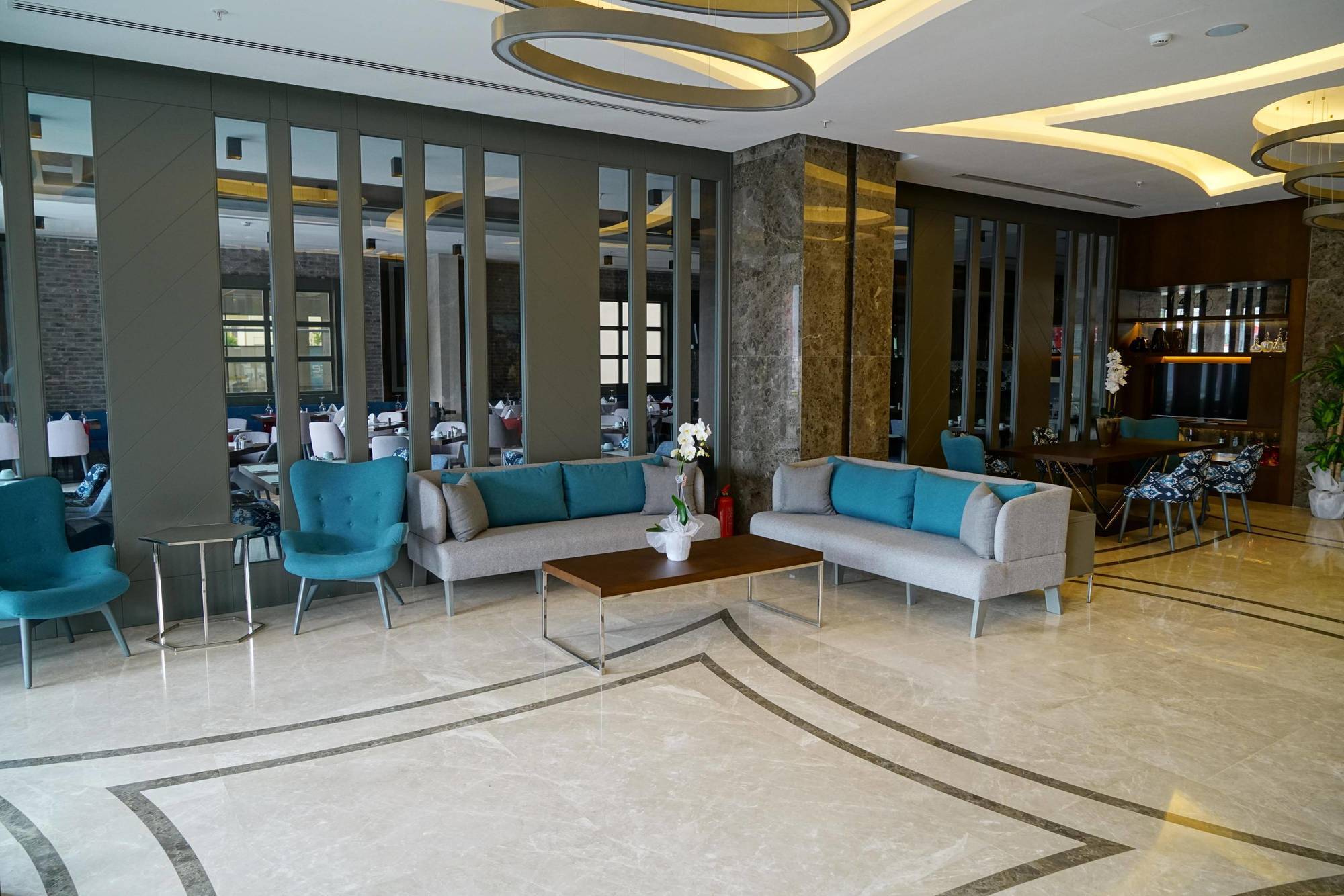 Отель Ramada By Wyndham Nilufer Бурса Экстерьер фото